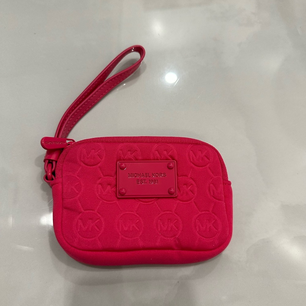 Michael Kors hot pink pouch